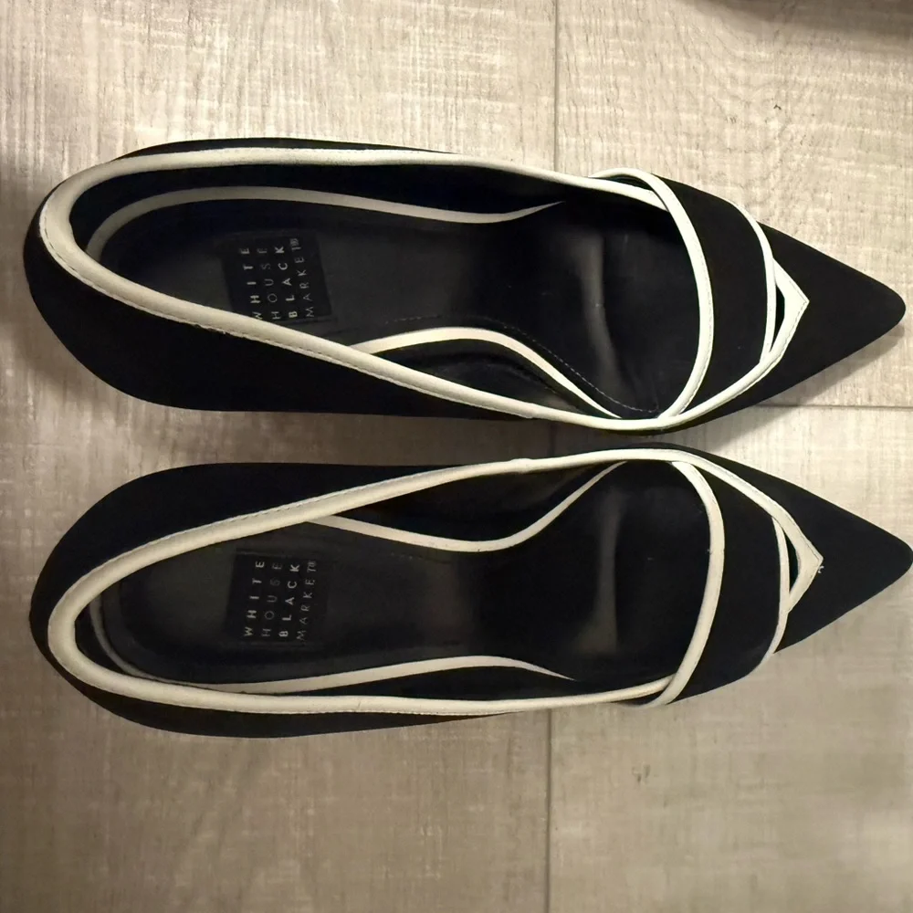 White House Black Market Black and White Heels - Picture 4 of 6